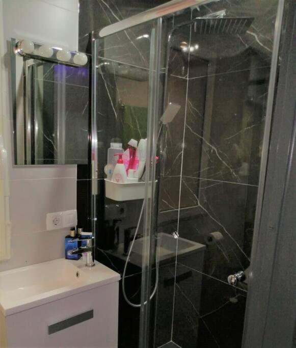 Apartamento Centro Rambla Alicante A Екстериор снимка